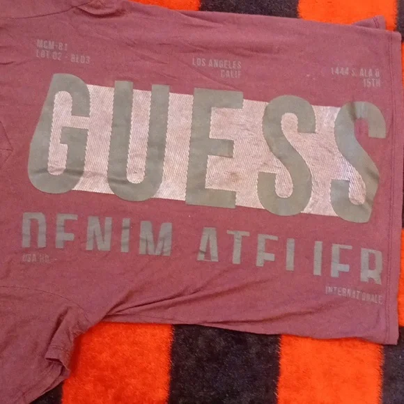 Guess Shirt (S) - Picture 4 of 5